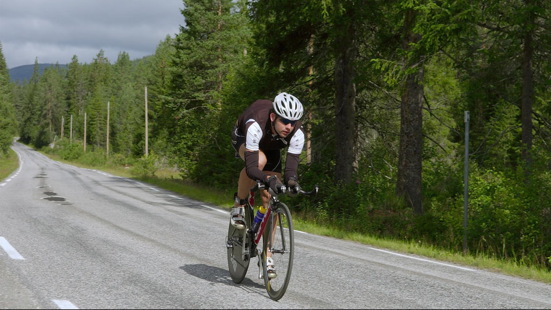 新疆队对阵马刺？一场跨越时空的篮球想象